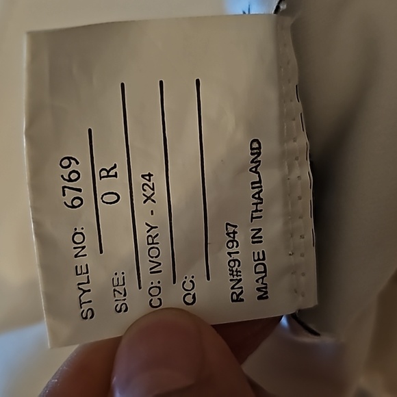 AFTER SIX Bowed One-Shoulder Trumpet Gown - Picture 9 of 10